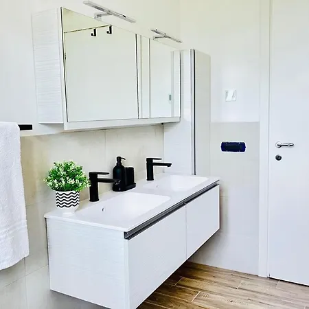 Esclusiva Con Piscina Privata E Vista Mare Villa *