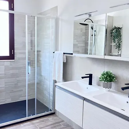 Esclusiva Con Piscina Privata E Vista Mare