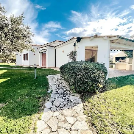Esclusiva Con Piscina Privata E Vista Mare Sorso